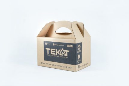 kardus tenteng oleh-oleh